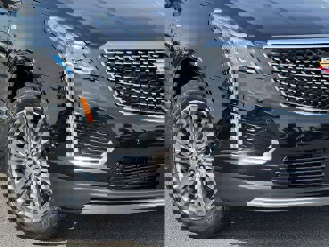 New 2025 Cadillac XT5 Premium Luxury w/ Technology Package FWD image 11