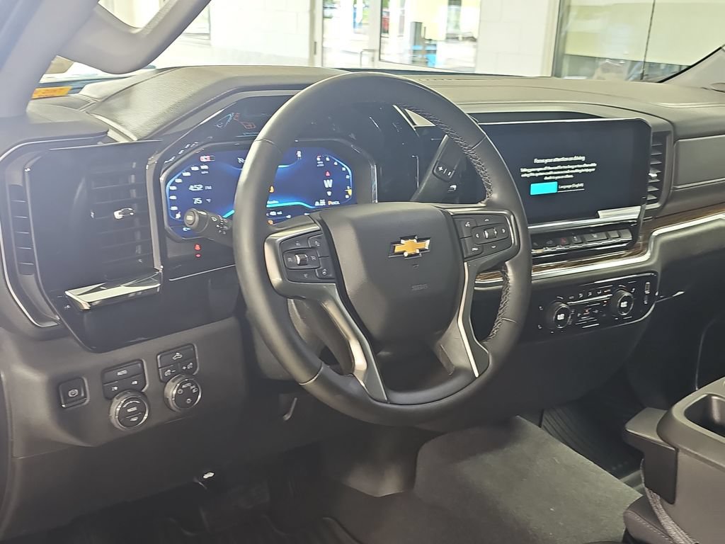 Certified 2024 Chevrolet Silverado 1500 LT AWD/4WD image 19