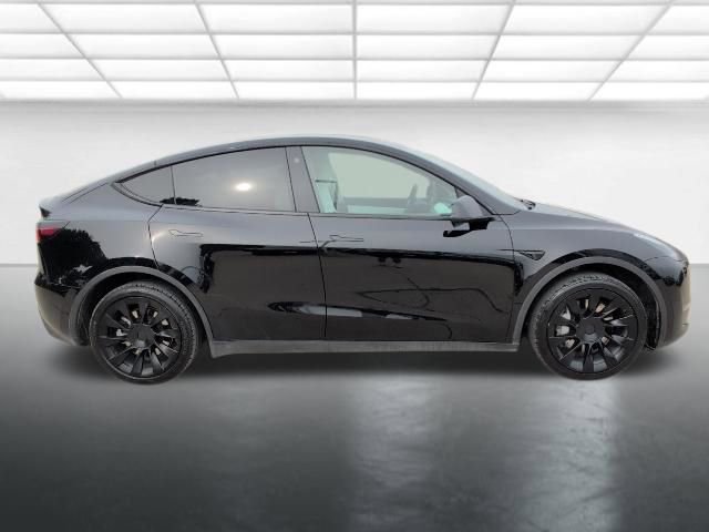 Used 2021 Tesla Model Y Long Range AWD/4WD image 28