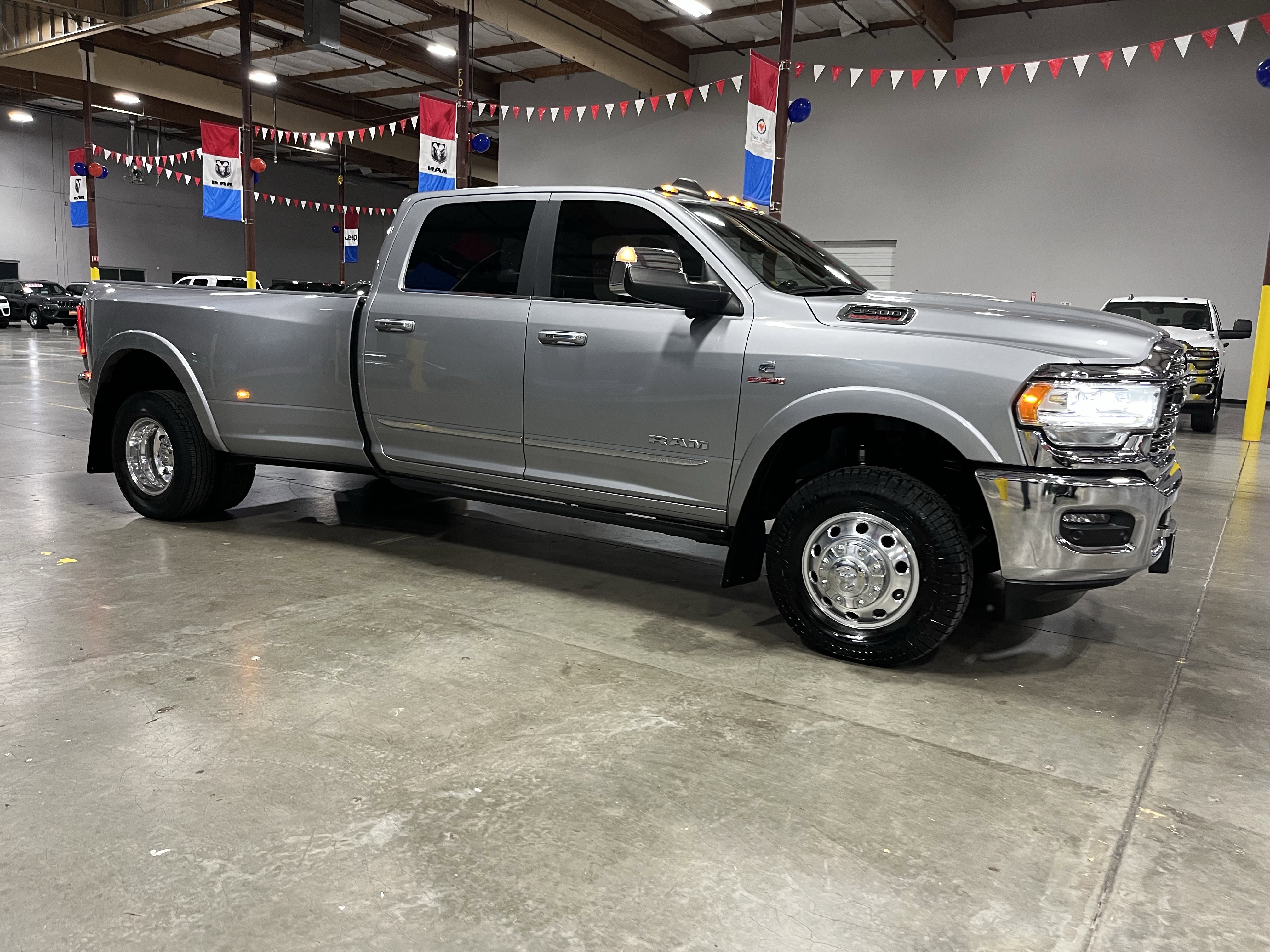 Used 2022 RAM 3500 Limited image 7