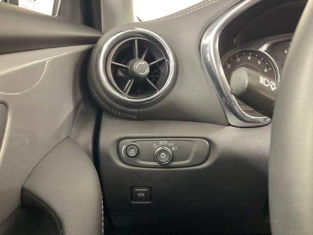 Used 2024 Chevrolet Blazer LT FWD image 20