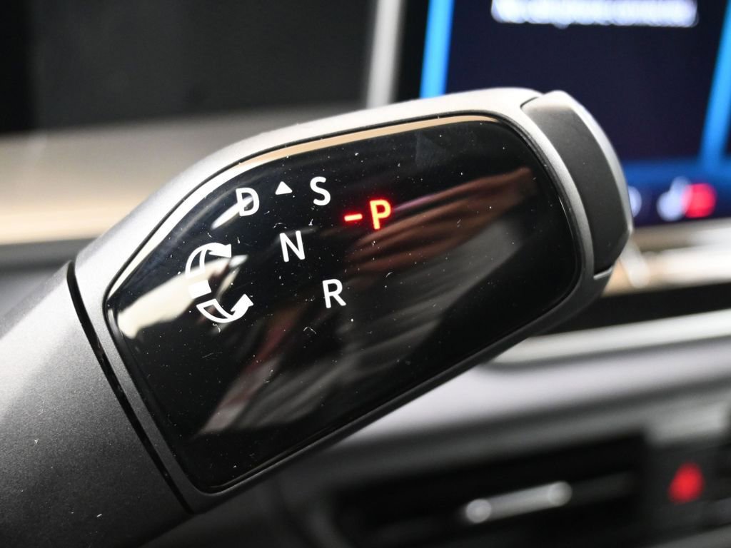 New 2026 Volkswagen Tiguan SE R-Line image 30