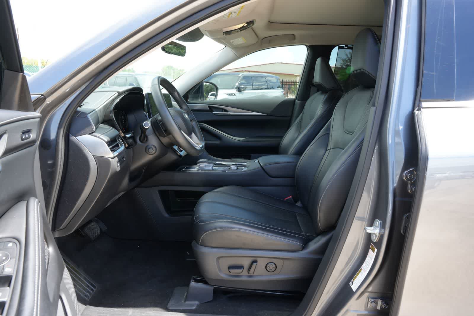 Certified 2023 INFINITI QX60 Luxe w/ Cargo Package AWD/4WD image 16