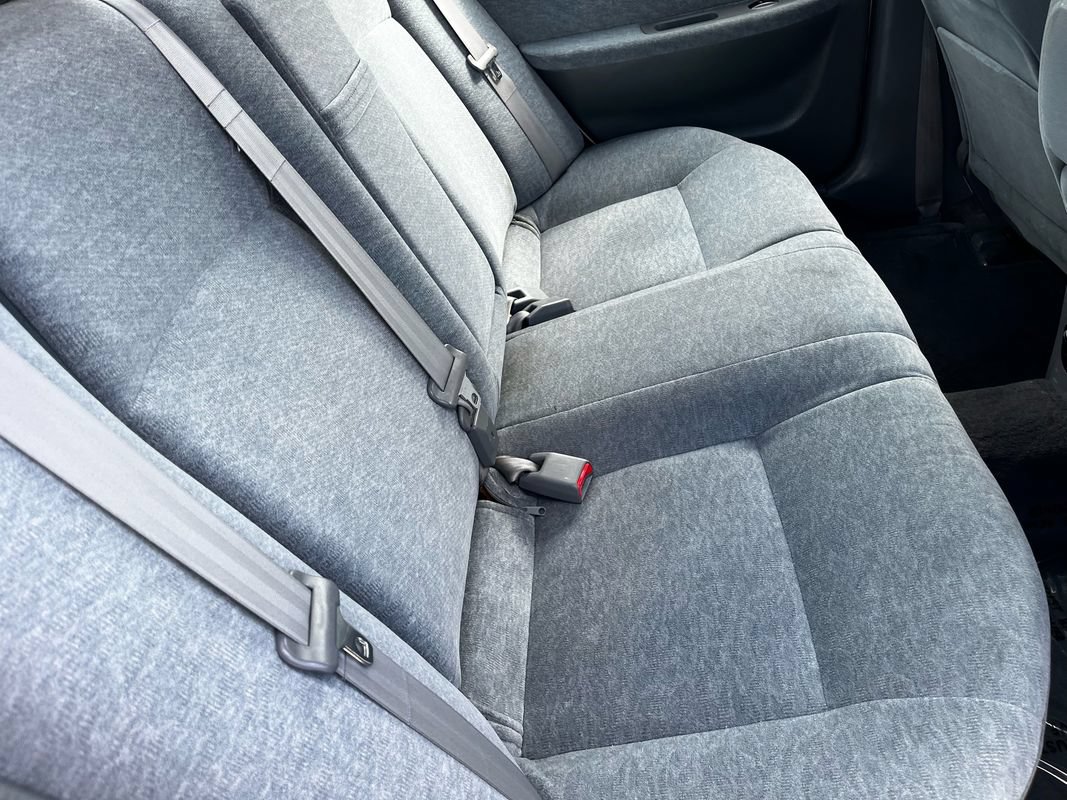 Used 2004 Kia Optima FWD image 22