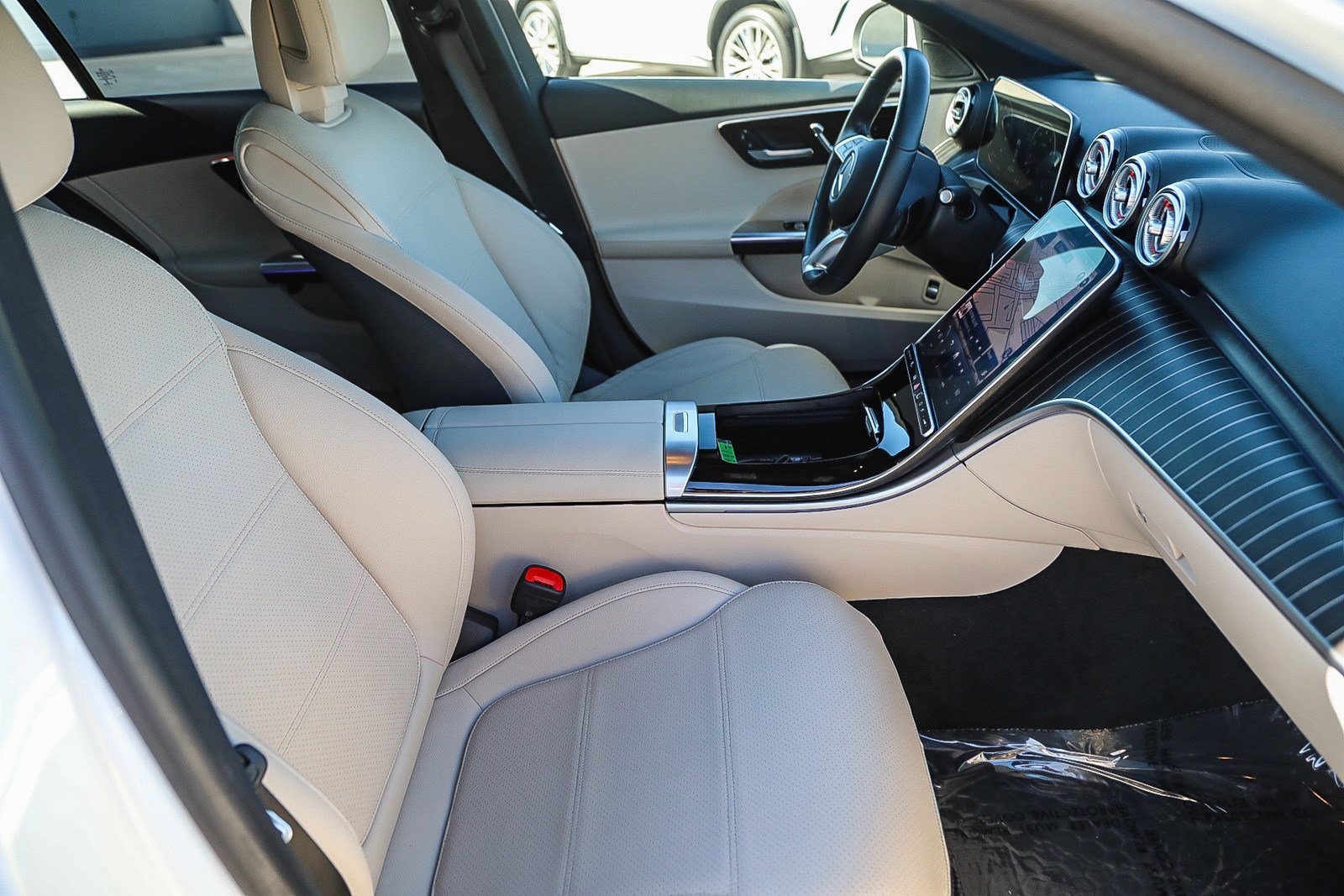 Used 2023 Mercedes-Benz C 300 Sedan image 16