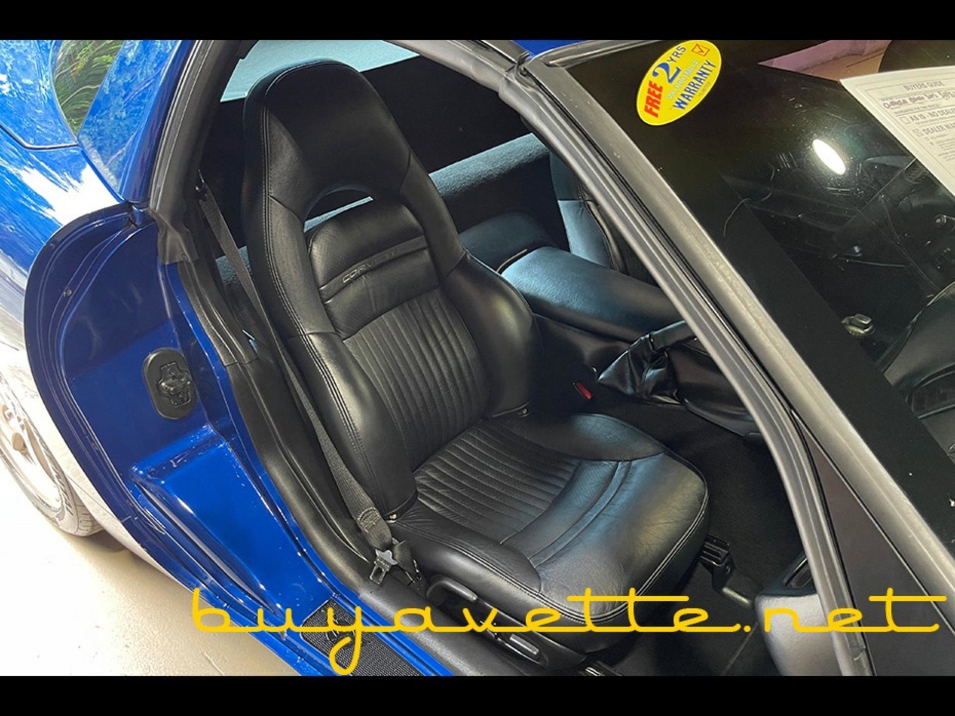 Used 2002 Chevrolet Corvette Coupe w/ Preferred Equipment Group2 image 18