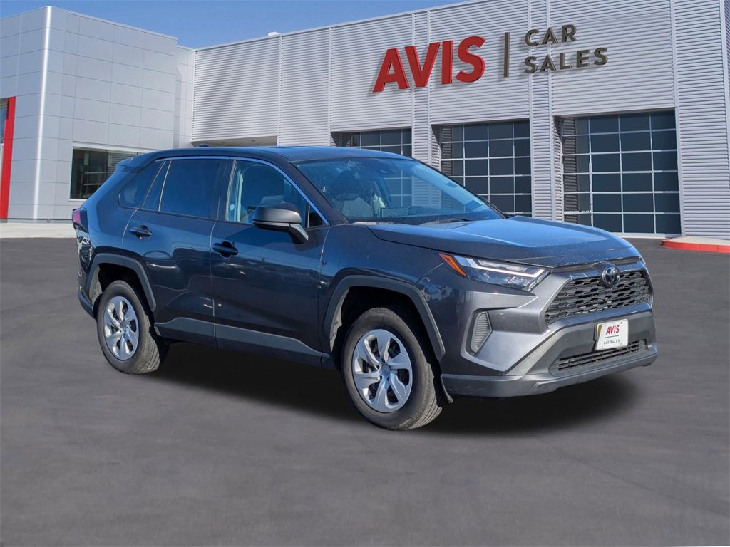 Used 2024 Toyota RAV4 LE image 9