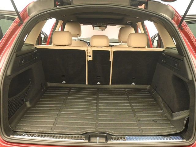 Used 2021 Mercedes-Benz GLC 300 4MATIC w/ Multimedia Package image 16