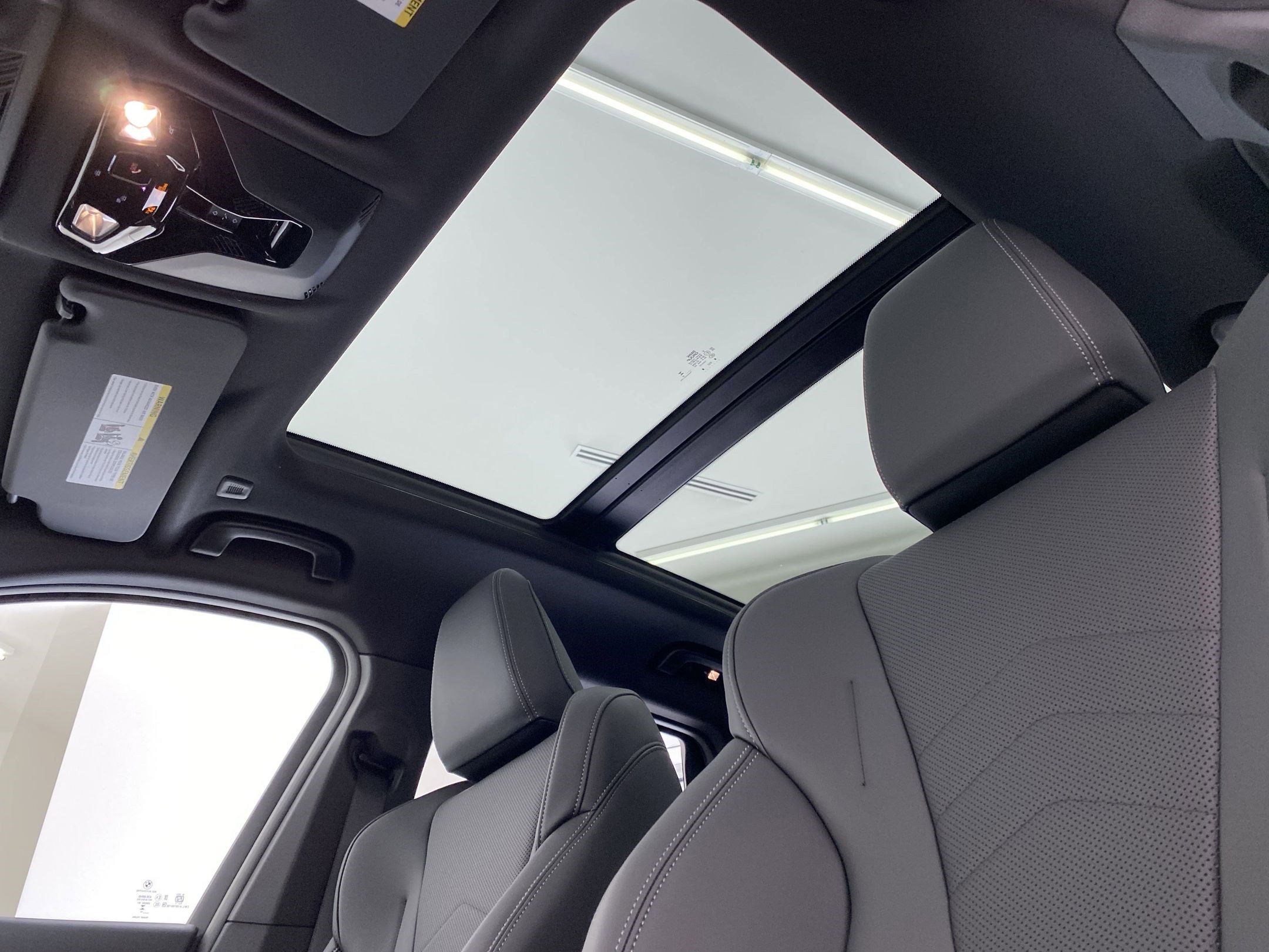 Used 2025 BMW X1 xDrive28i w/ M Sport Package image 14