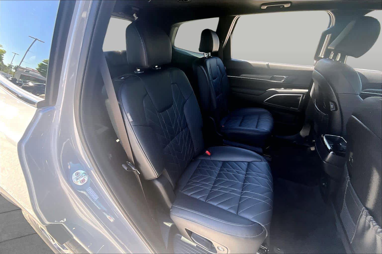 Used 2025 Kia Telluride EX X-Line AWD/4WD image 21