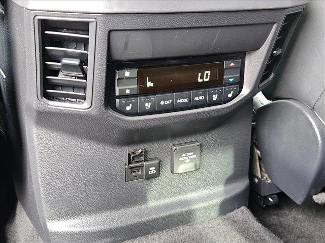 Certified 2024 Toyota Sequoia Platinum image 18