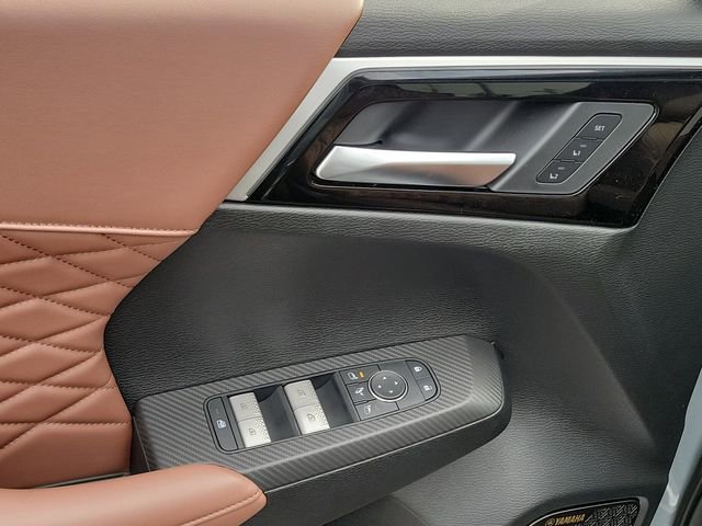 New 2026 Mitsubishi Outlander SEL FWD image 24