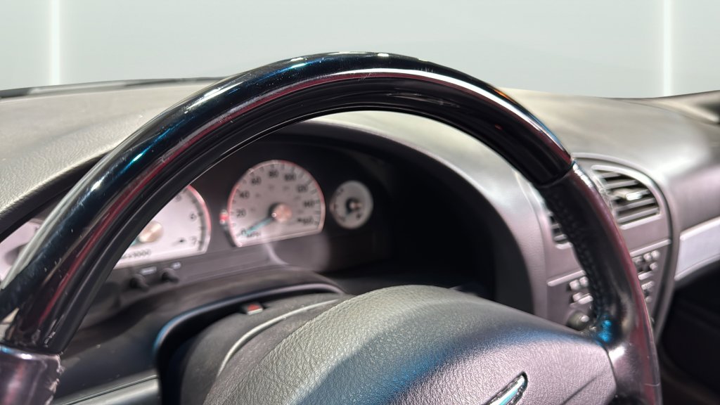 Used 2003 Ford Thunderbird Deluxe image 19