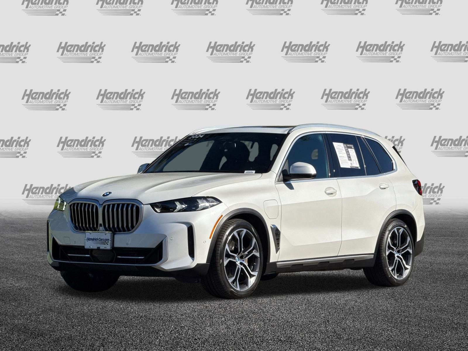 Certified 2024 BMW X5 xDrive50e w/ Parking Assistance Package image 9