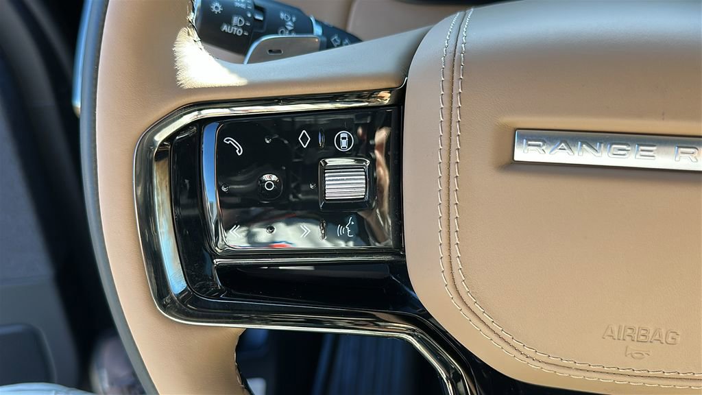 Used 2025 Land Rover Range Rover Sport Dynamic SE image 14