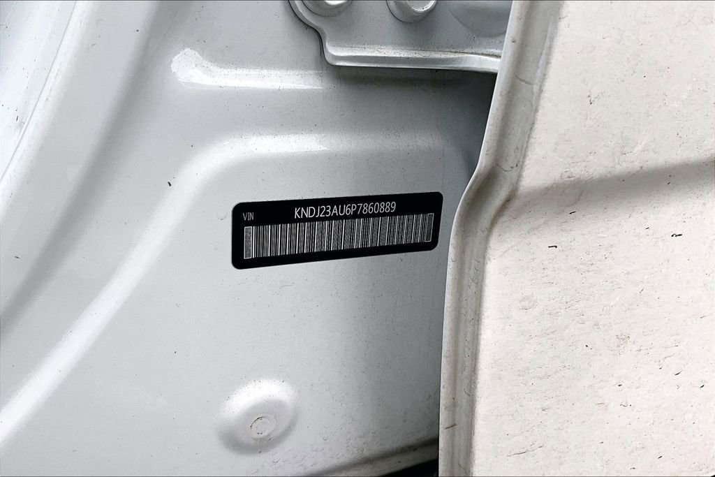 Used 2023 Kia Soul LX w/ Option Group 015 image 6