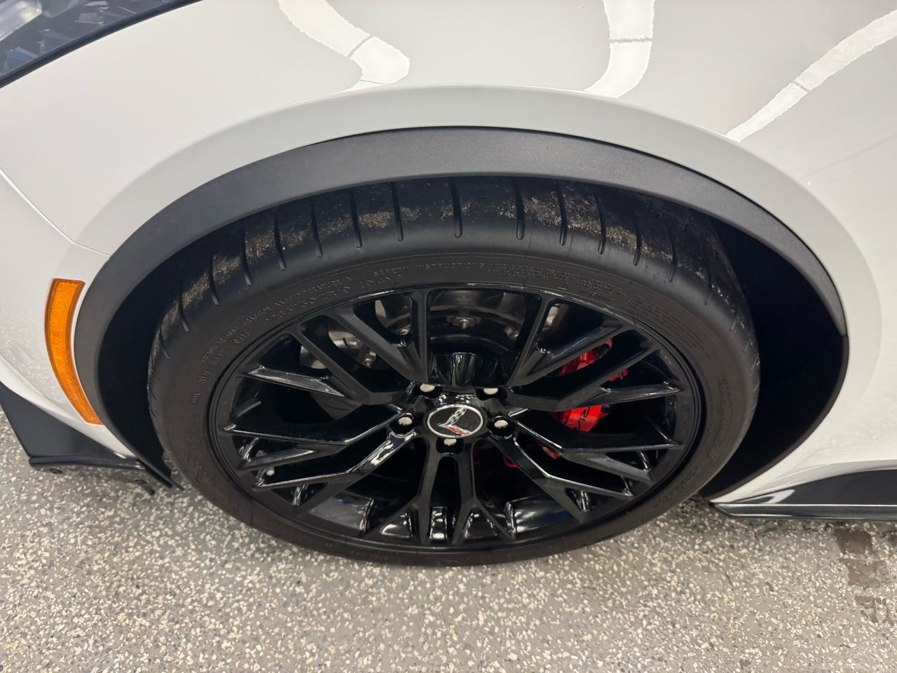 Used 2015 Chevrolet Corvette Z06 w/ 3LZ Preferred Equipment Group image 30