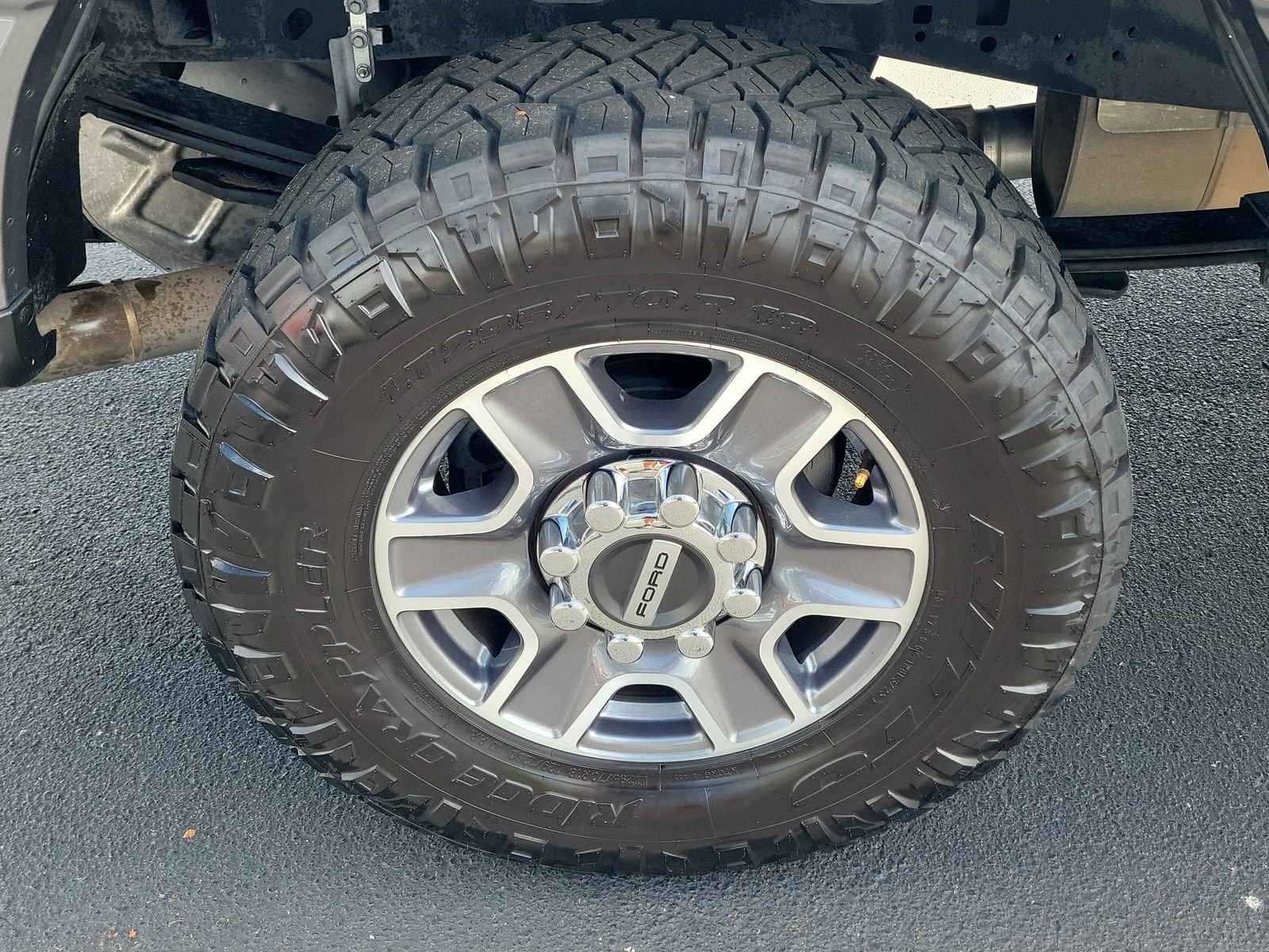 Certified 2024 Ford F250 Lariat AWD/4WD image 5