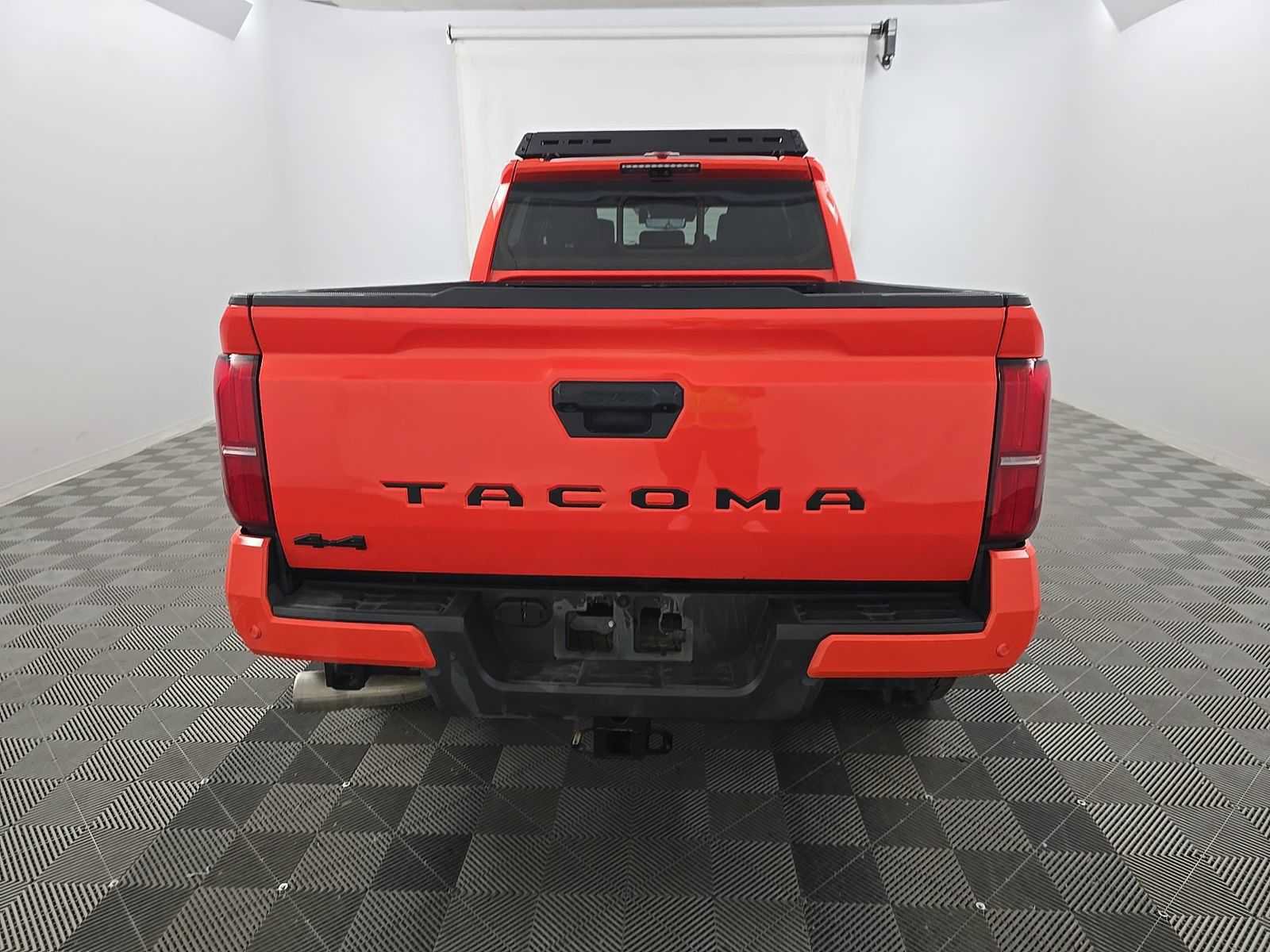 Used 2024 Toyota Tacoma TRD Off-Road w/ TRD Off Road Premium Package AWD/4WD image 5