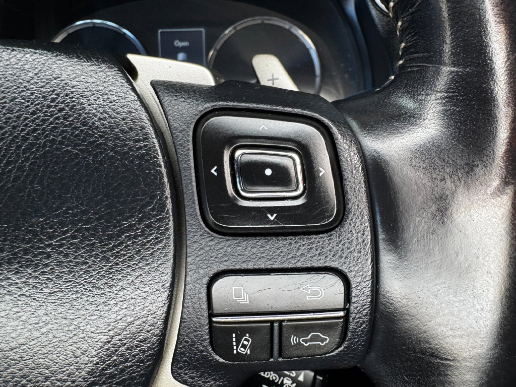 Used 2017 Lexus IS 300 AWD w/ Navigation System Package image 17