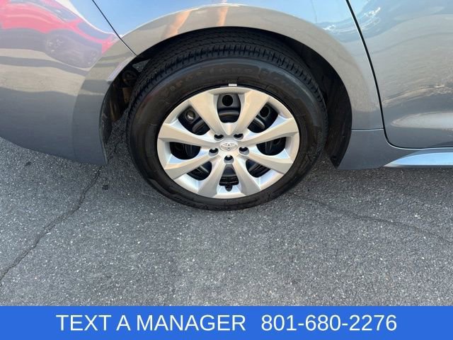 Used 2025 Toyota Corolla LE FWD image 6