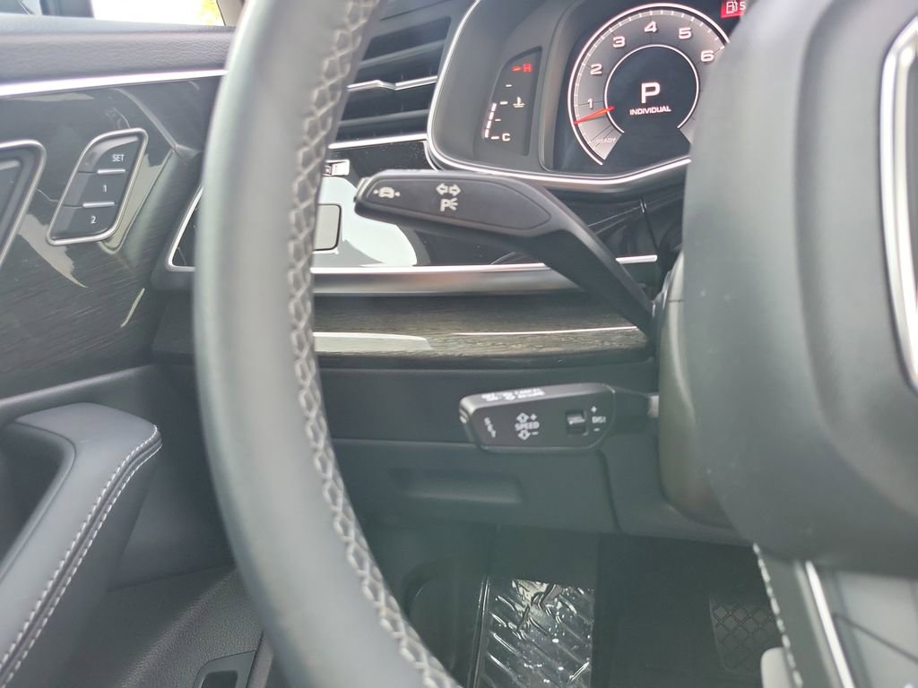 Used 2025 Audi Q7 3.0T Premium Plus AWD/4WD image 21