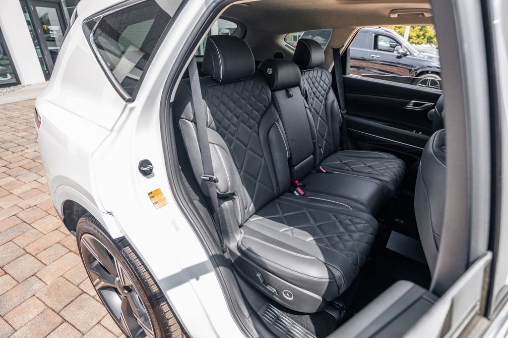 Used 2025 Genesis GV80 3.5T Prestige image 39