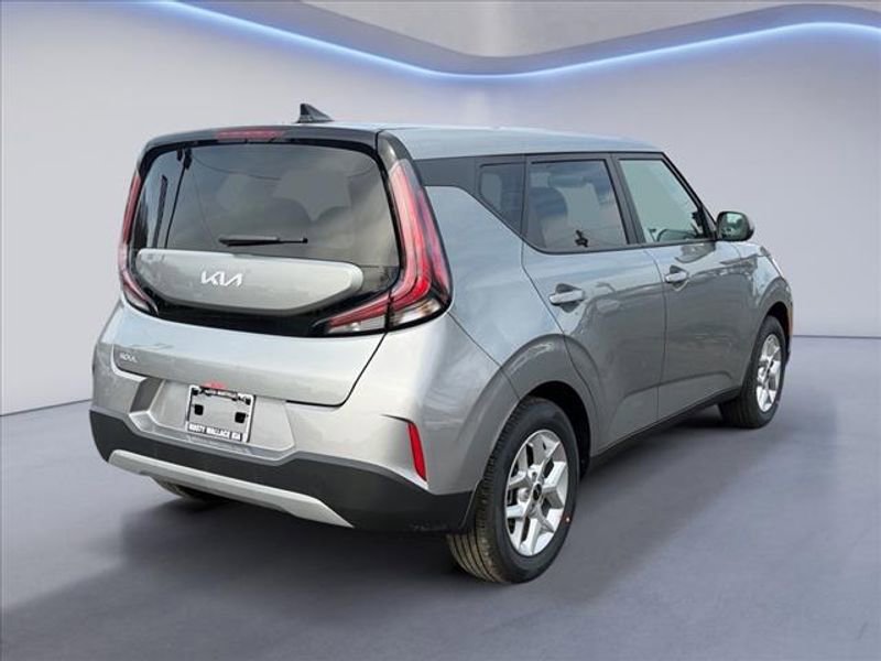 New 2025 Kia Soul LX image 3