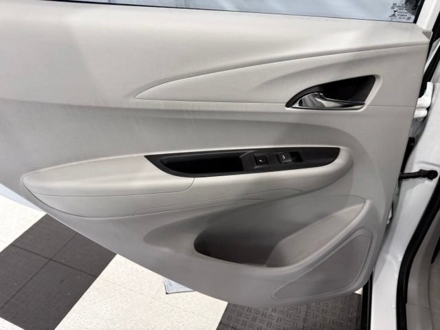 Used 2017 Chevrolet Bolt Premier w/ Driver Confidence II Package FWD image 15