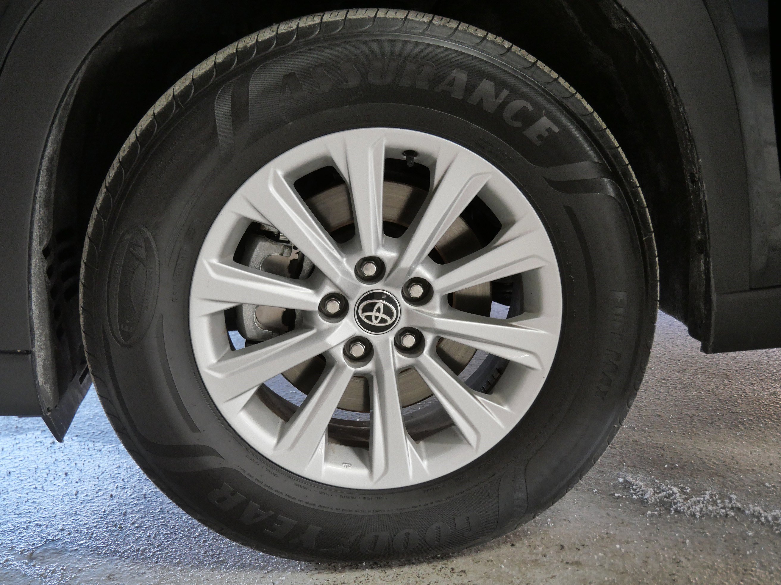 Certified 2025 Toyota Grand Highlander AWD image 16