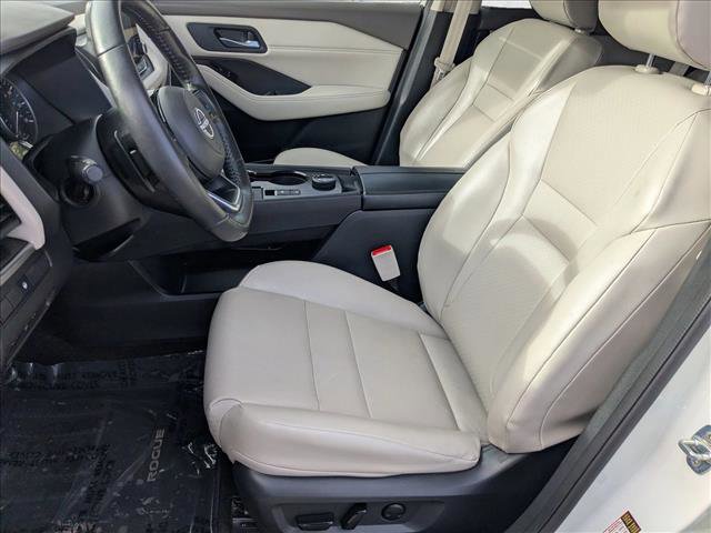 Used 2023 Nissan Rogue SV w/ SV Premium B Package image 14