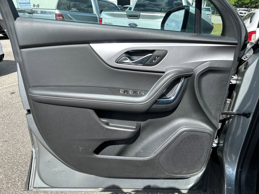 Used 2023 Chevrolet Blazer LT w/ Driver Confidence Package FWD image 9