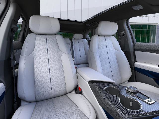 New 2026 Cadillac Optiq Luxury 2 image 16