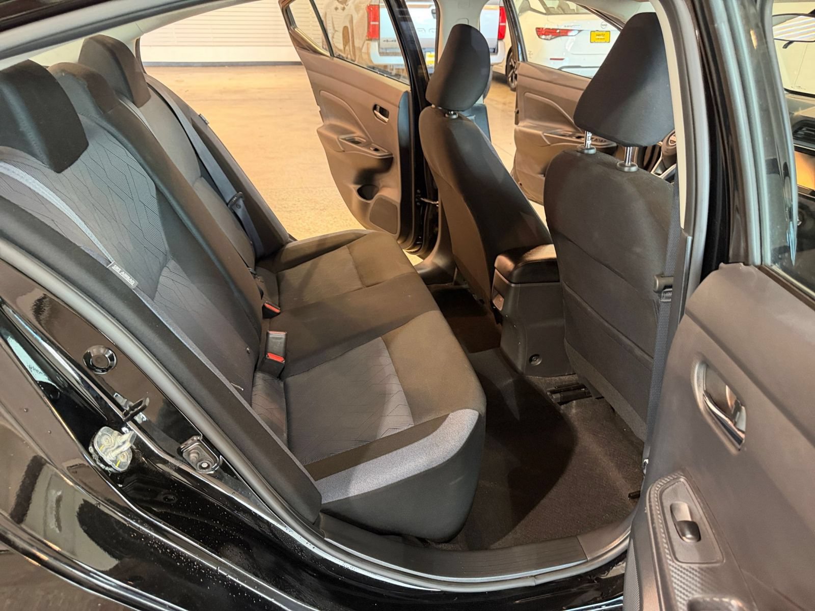 Used 2025 Nissan Versa SV FWD image 35