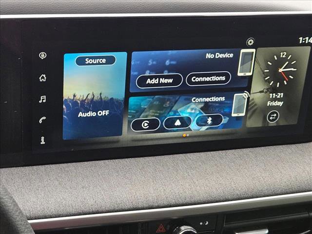 Used 2025 Nissan Kicks SV image 12