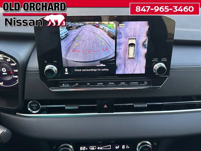 Used 2026 Nissan Rogue Platinum w/ Family Package AWD/4WD image 18