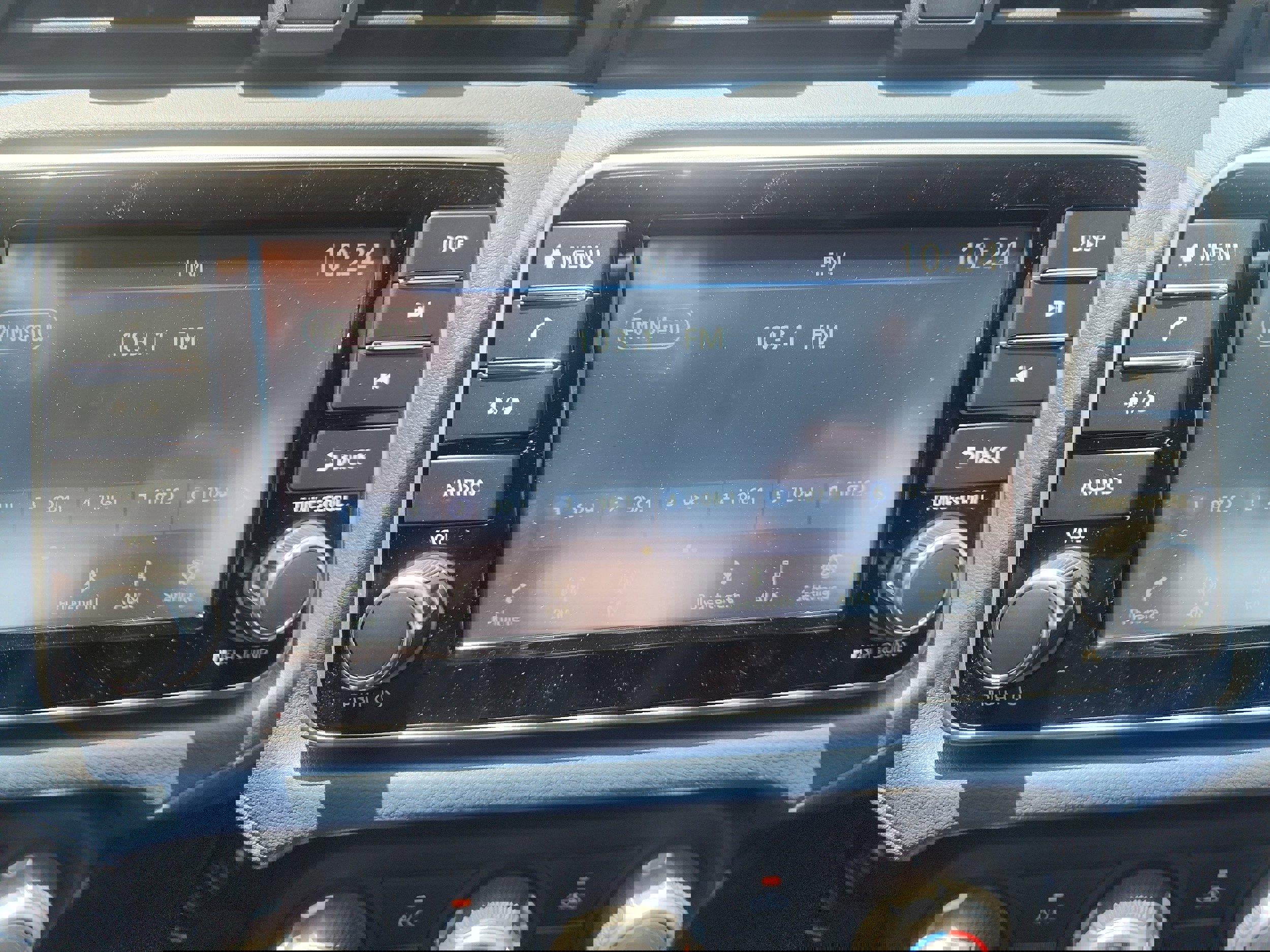 New 2025 Nissan Versa SV w/ Trunk Package image 15