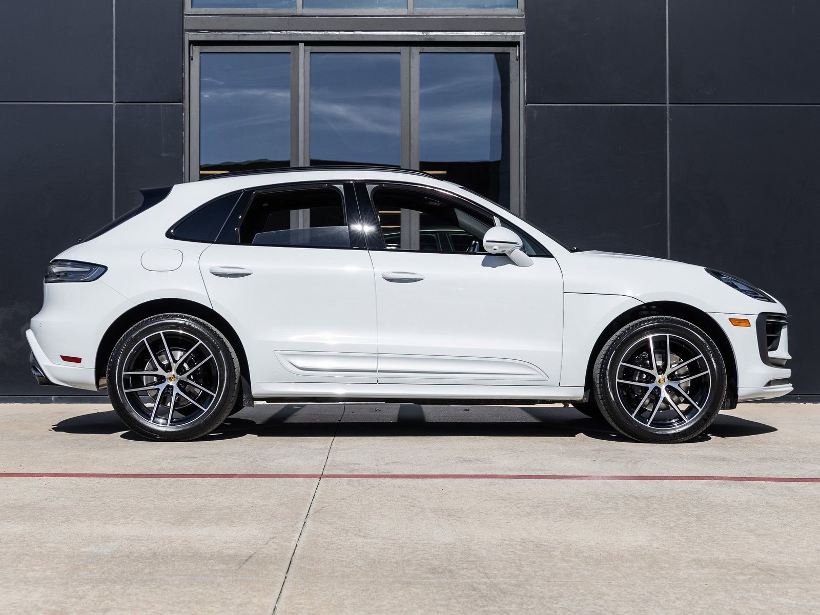 New 2026 Porsche Macan S image 12