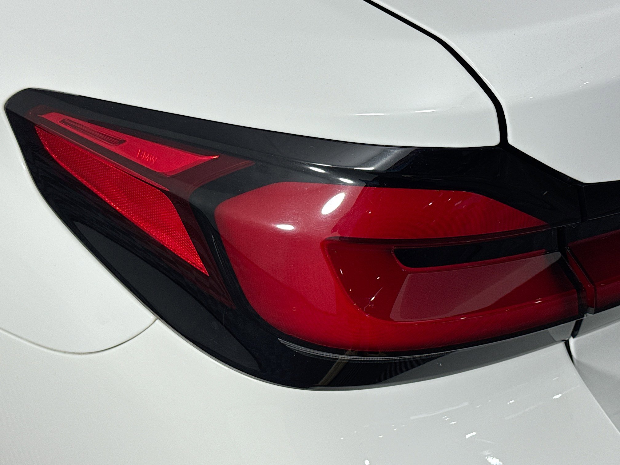 Used 2023 BMW 530e w/ M Sport Package image 35