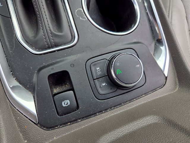 Used 2020 Chevrolet Traverse Premier FWD image 27