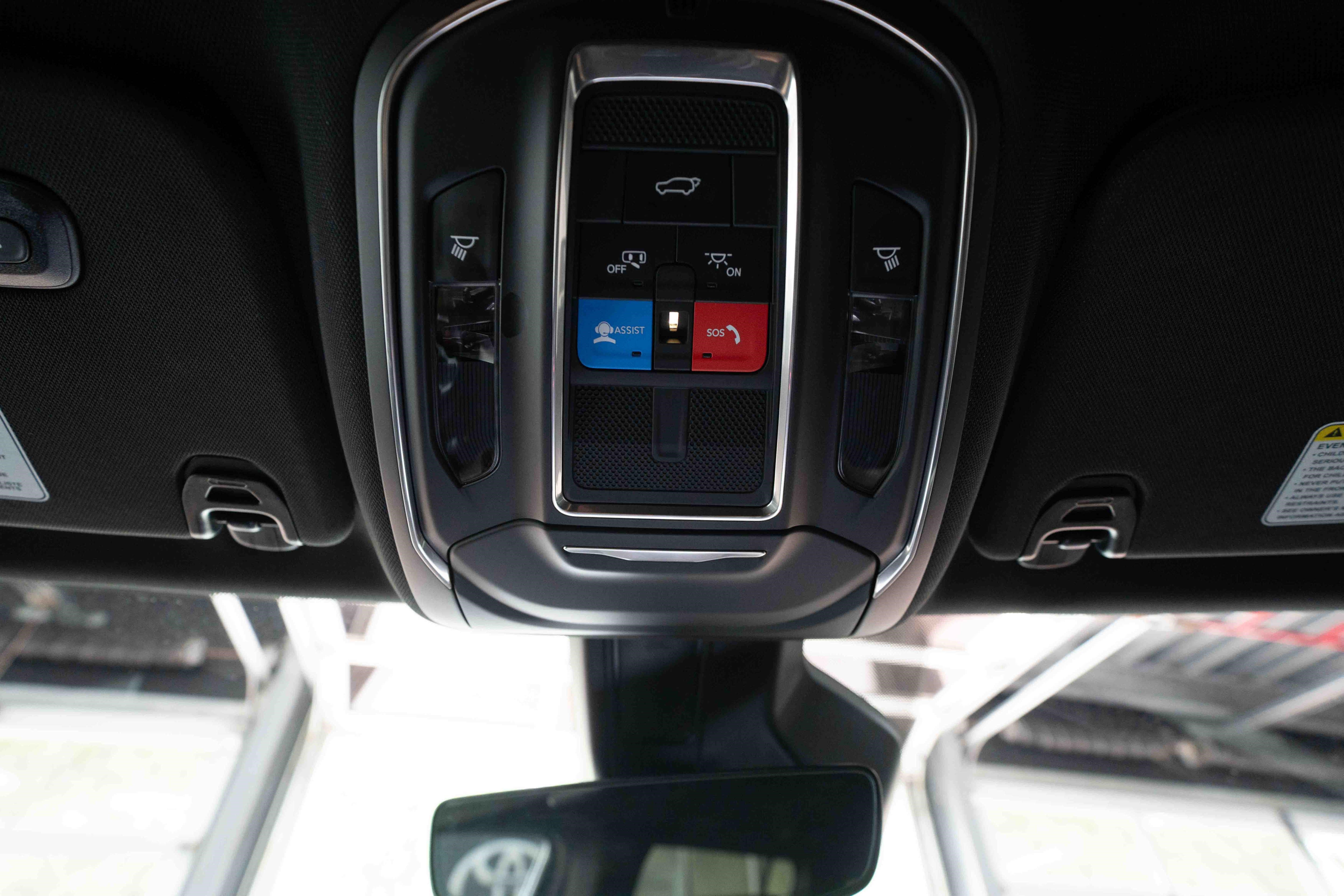 Used 2026 Jeep Grand Wagoneer Limited w/ 8-Passenger Seating Package AWD/4WD image 18