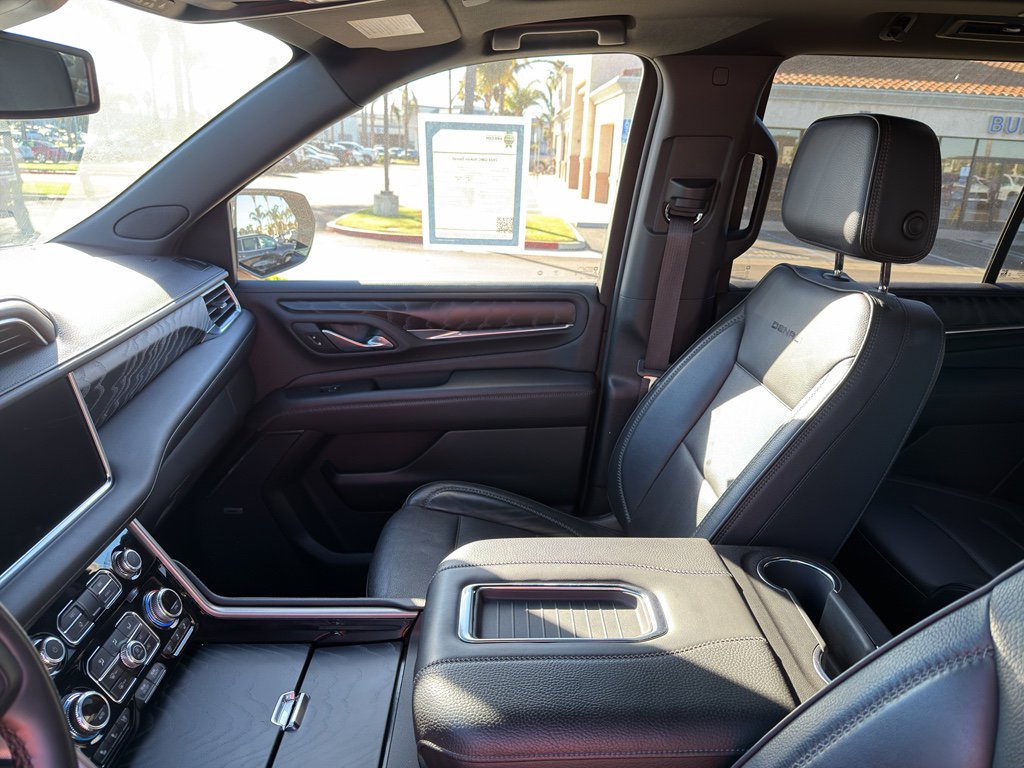 Used 2024 GMC Yukon Denali image 17