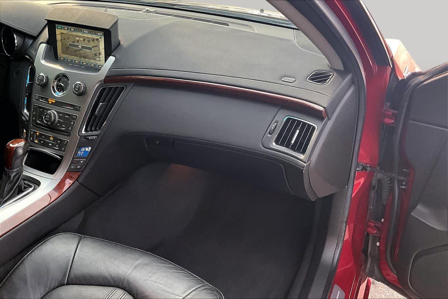 Used 2010 Cadillac CTS Premium RWD image 18