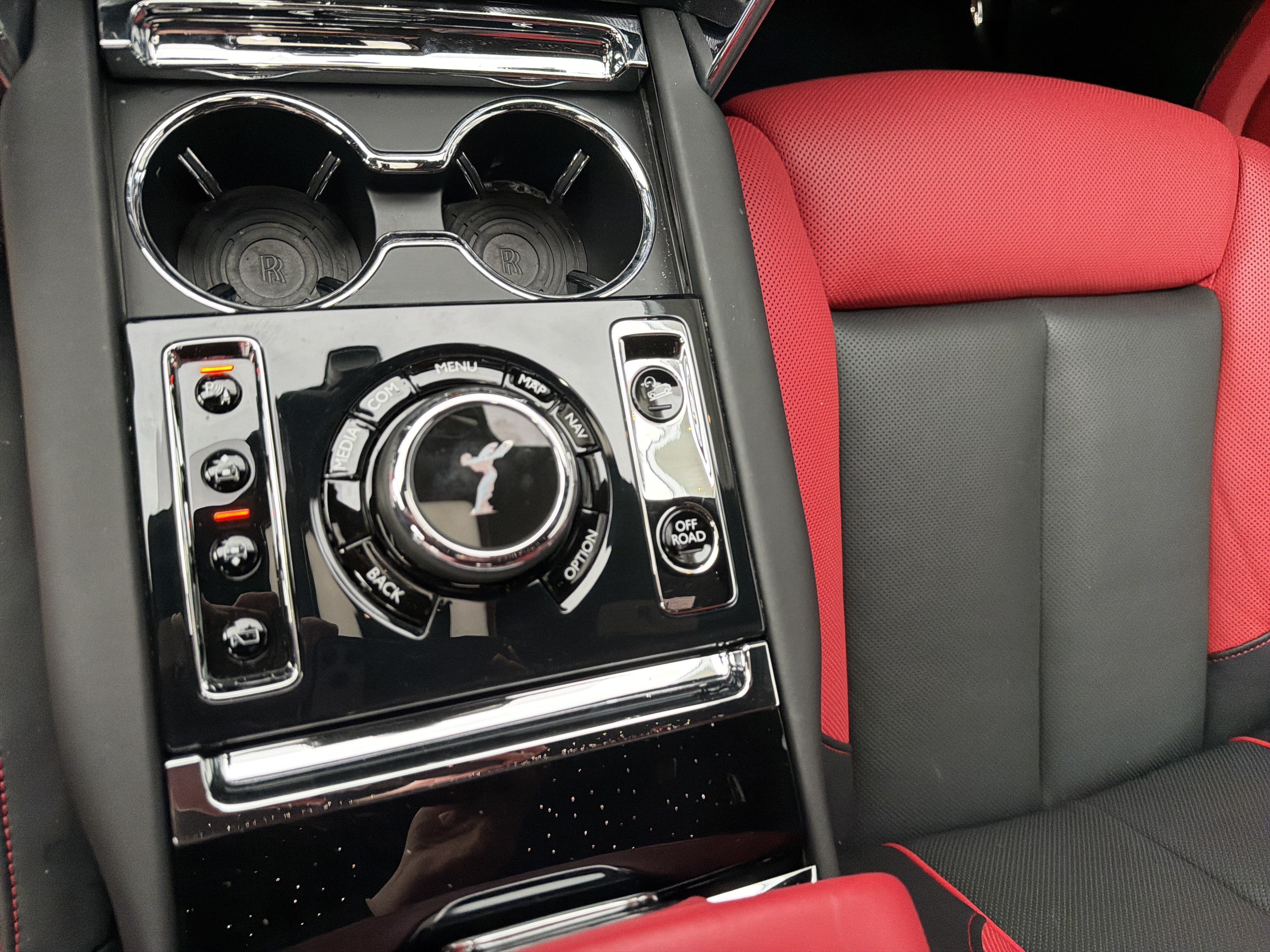 Certified 2023 Rolls-Royce Cullinan w/ Cullinan Package AWD/4WD image 45