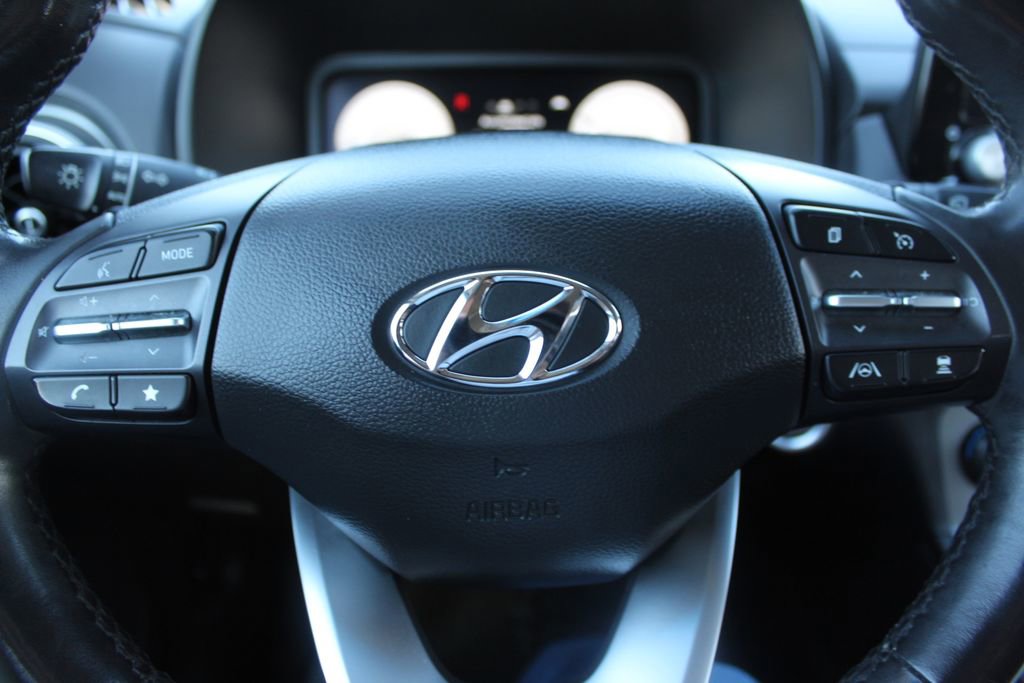 Used 2023 Hyundai Kona Limited image 28
