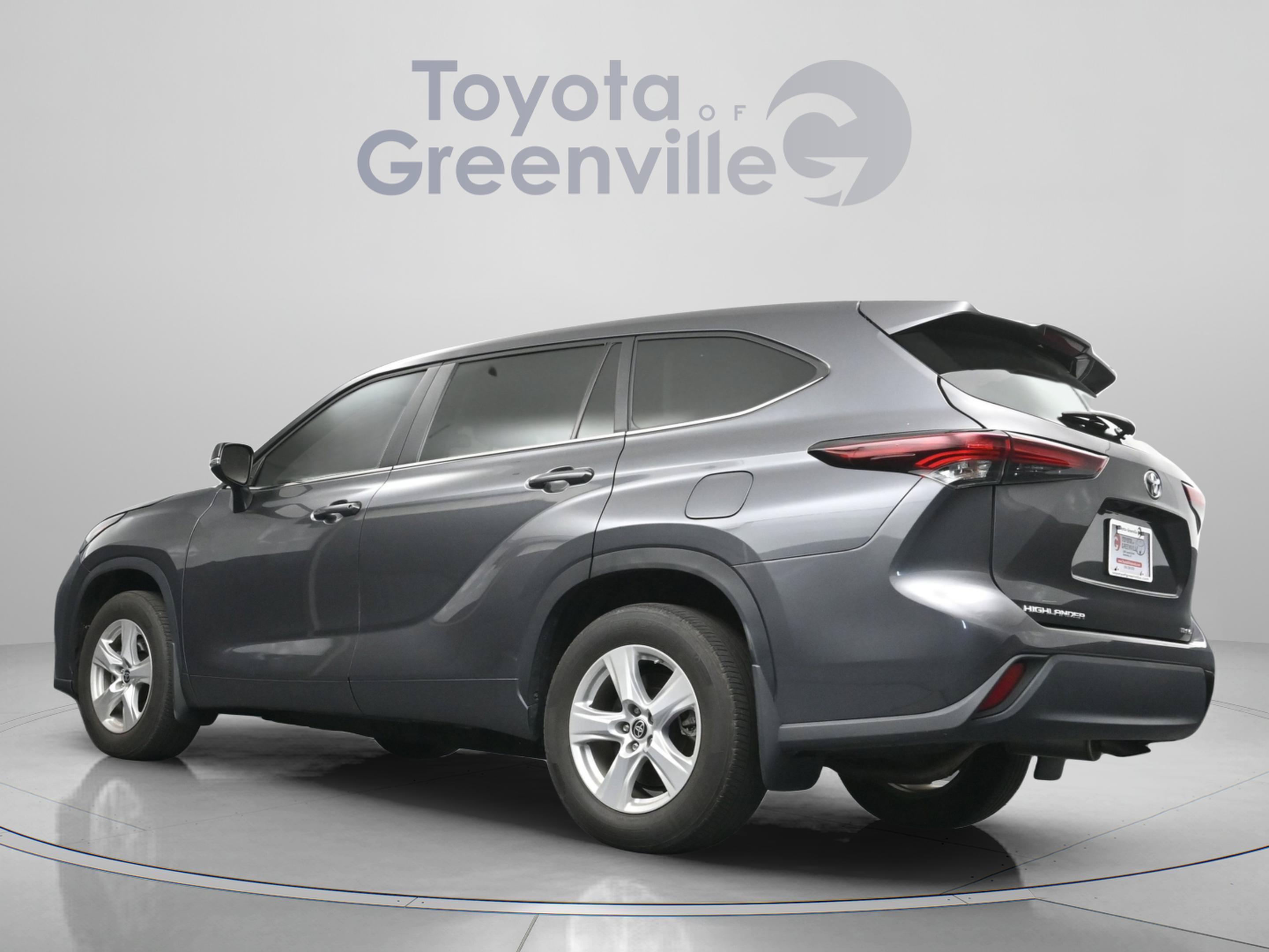 Certified 2024 Toyota Highlander LE AWD/4WD image 8