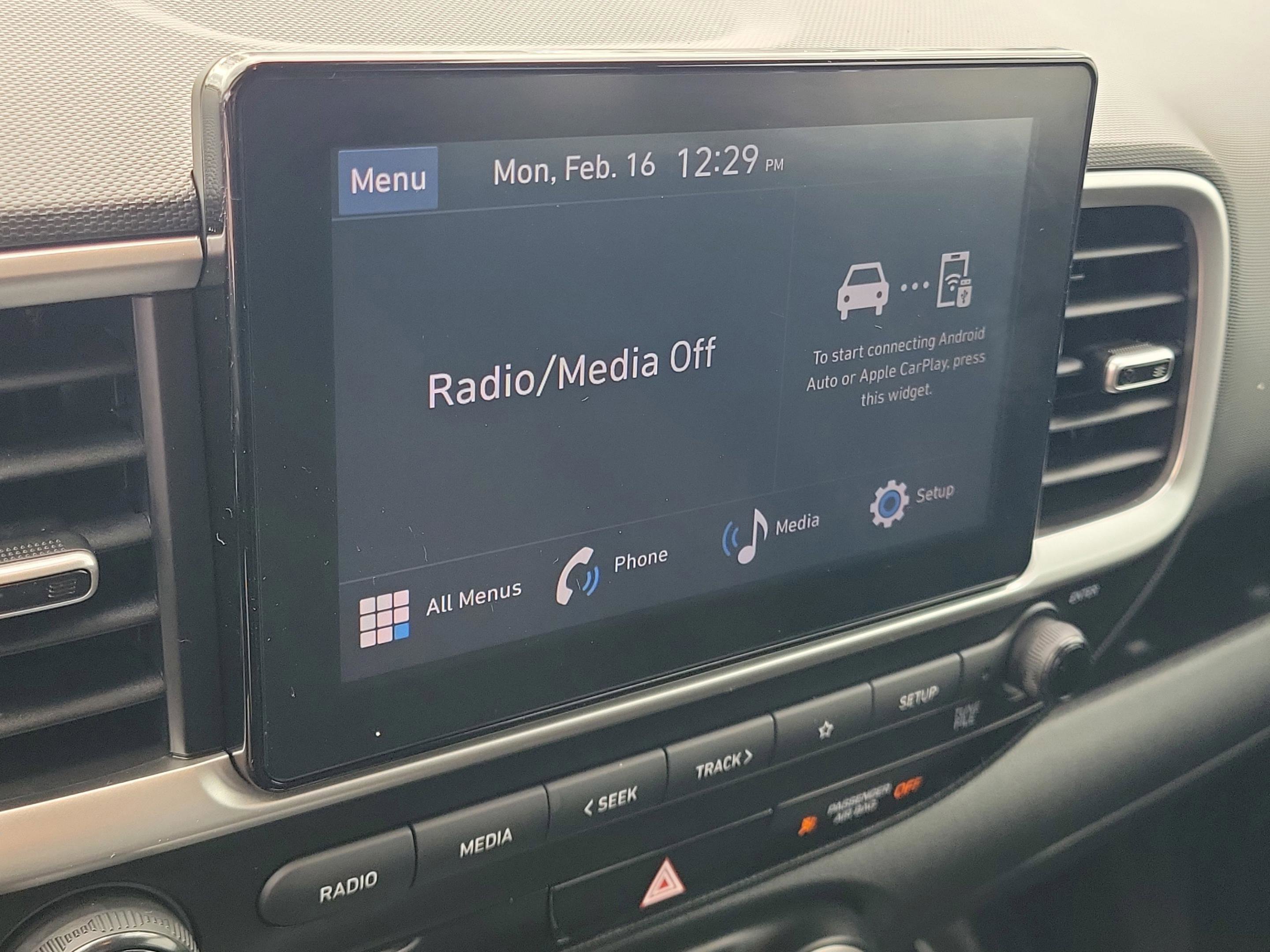 Certified 2023 Hyundai Venue SE image 25