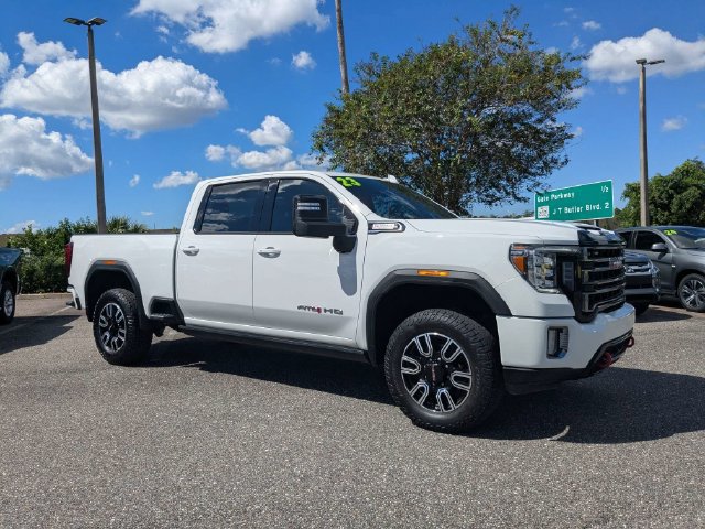 Used 2023 GMC Sierra 2500 AT4 AWD/4WD image 2