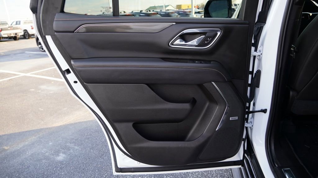 Used 2021 GMC Yukon AT4 w/ Rear Media and Nav Package image 18