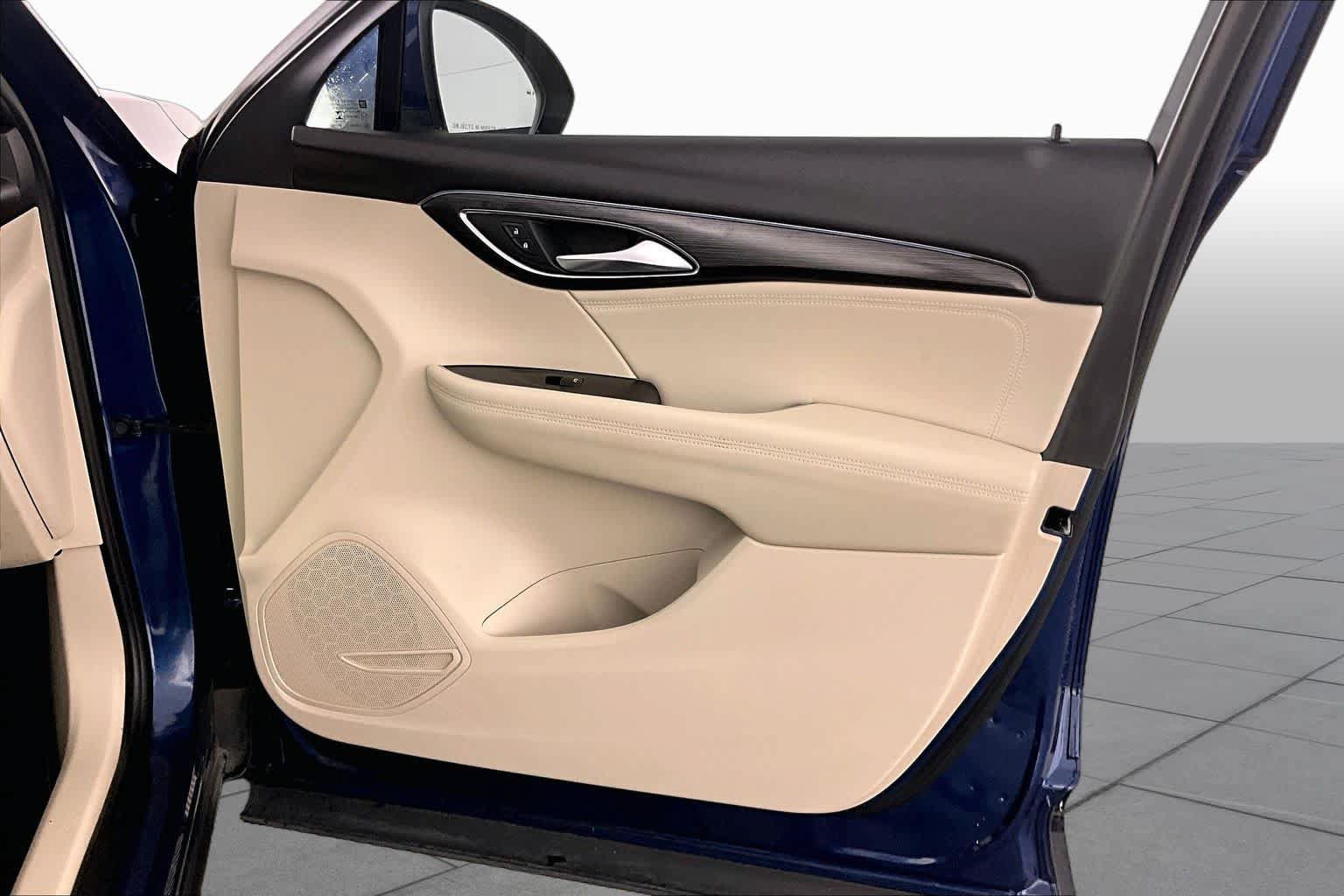 Certified 2023 Buick Envision Preferred FWD image 21